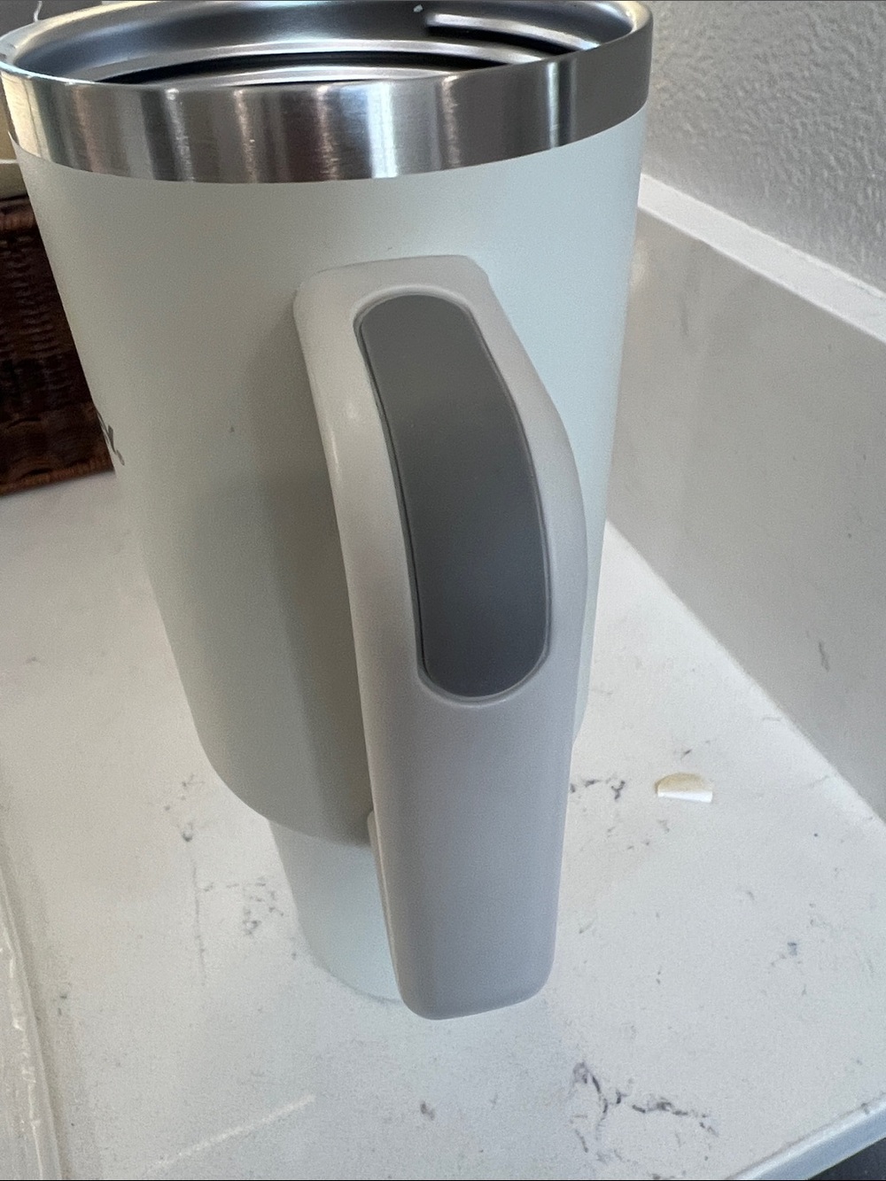 Stanley Pale off white Travel Tumbler with Handle 40oz. New - Picture 6 of 11